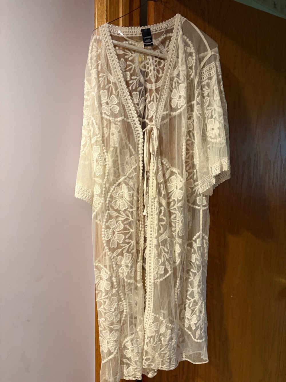 Express Sheer Floral Lace Kimono in Cream
